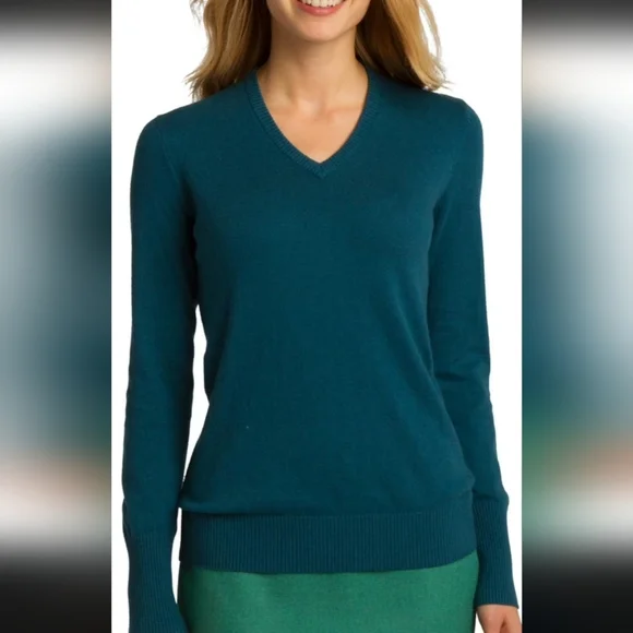 NWT, KATHERINE BARCLAY Women's Blue V-Neck Merino Wool Sweater.Size XL - Picture 1 of 11